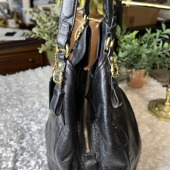 Vintage Madison Maggie Black Coach Bag - Picture 6 of 15